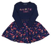 Tmavomodré bavlněné šaty s nápisem a květovanou sukní 