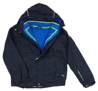 3v1 - Tmavomodrá kockovaná šušťáková celoroční bunda s nášivkou a odopínacíá kapucňou zn. TCM