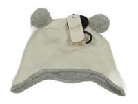 Nové - Smotanová čapica s bambulemi M&Co.