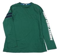 Zelené triko s nápisem na rukávu M&S