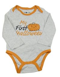 Šedo-oranžové body s dýní a nápisem 