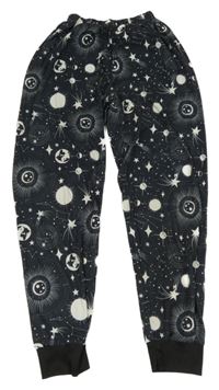 Černo-bílé vzorované pyžamové kalhoty s planetami a hvězdami 