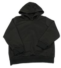 Čierna mikina s kapucňou