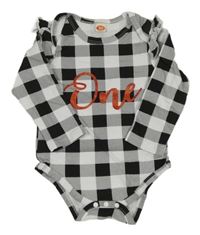 Černo-bílé kostkované body s nápisem a volánky