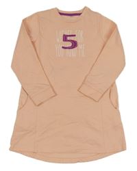 Světlerůžové teplákové šaty s číslem 