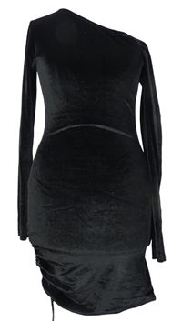 Dámské černé sametové šaty PrettyLittle Thing