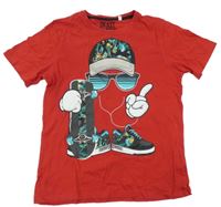 Červené tričko se skateboradistou C&A