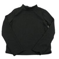 Čierne vzorované tričko so stojačikom