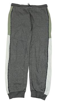 Šedo-bílo-zelené tepláky s nápisy C&A