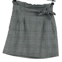 Dámska čierno-biela kockovaná sukňa s opaskom New Look