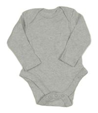 Svetlosivé body F&F