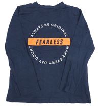 Tmavomodré triko s nápisem Primark