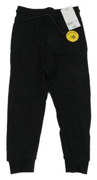 Nové - Černé tepláky George 