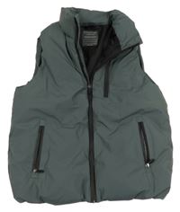 Tmavošedá šusťáková zateplená vesta Primark