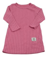 Ružové rebrované úpletové šaty s nášivkou