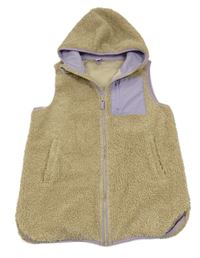 Piesková á huňatá vesta s šušťákovou vreckom a kapucňou Yigga