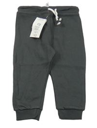 Nové - tmavošedé teplé tepláky F&F