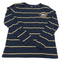 Tmavomodro-hnedé pruhované tričko s číslom a nápisom Yigga