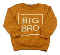 Hnedá mikina s nápisom