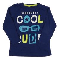 Tmavomodré tričko s nápisom