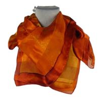 Dámský oranžový vzorovaný šátek