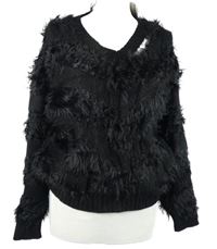 Nové - Dámský černý chlupatý svetr 