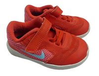 Červené botasky s logom Nike vel.22