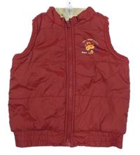 Vínová šusťáková zateplená vesta s nápisem C&A