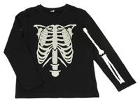Čierna mikina s kostlivcem