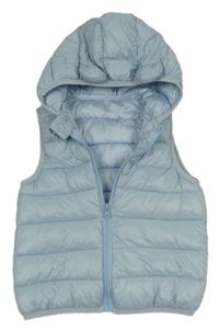 Svetlomodrá šušťáková prešívaná zateplená vesta s kapucňou