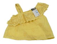 Žltý top s volánikom a madeirou zn. Primark