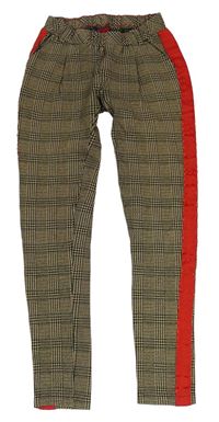 Béžovo-čierne kockované vzorované teplákové nohavice s červeným pruhom S. Oliver
