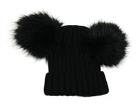 Čierna pletená čapica s bambulemi