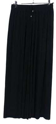 Dámske čierne plisované sukňové nohavice