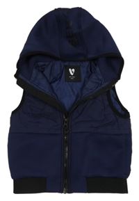 Tmavomodrá šusťákovo/softshellová zateplená vesta a kapucňou V by Very