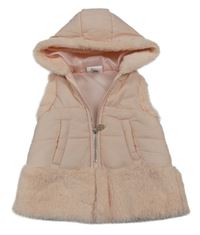 Svetloružová šušťáková zateplená vesta s kožešinou na kapuci