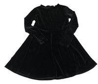 Černé žebrované sametové šaty HEMA