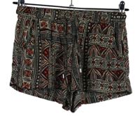 Dámské černo-béžovo-červené vzorované volné kraťasy Atmosphere vel. 32