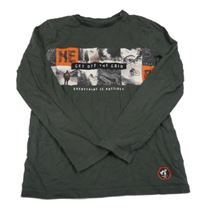 Tmavošedé triko s potiskem C&A