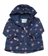 Tmavomodrá šusťáková jarní bunda s jahůdkami a kapucí Primark