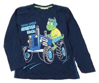 Tmavomodré tričko s příšerkou na traktoru