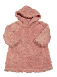 Svetloružové chlpaté šaty s kapucňou