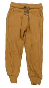 Hnedé rebrované tepláky