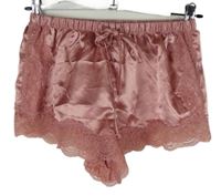 Dámske ružové saténové kraťasy s čipkou
