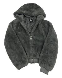 Sivá kožušinová podšitá crop bunda s kapucňou New Look