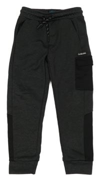 Tmavošedé sportovní kalhoty s kapsou Primark