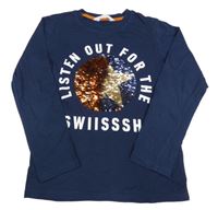 Tmavomodré triko s míčem z překlápěcích flitrů a nápisy H&M