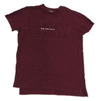 Mahagónovoé tričko s nápismi zn. Primark