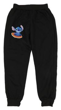 Čierne tepláky so Stitchem