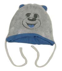 Světlešedá chlupatá čepice s medvídkem Ergee